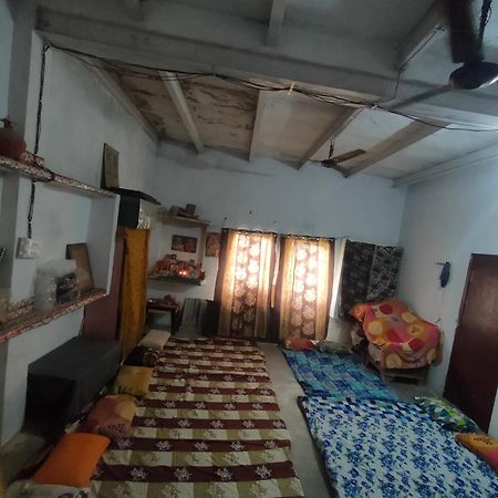 श्री बांके बिहारी सेवा धाम Vrindāvan Exterior foto